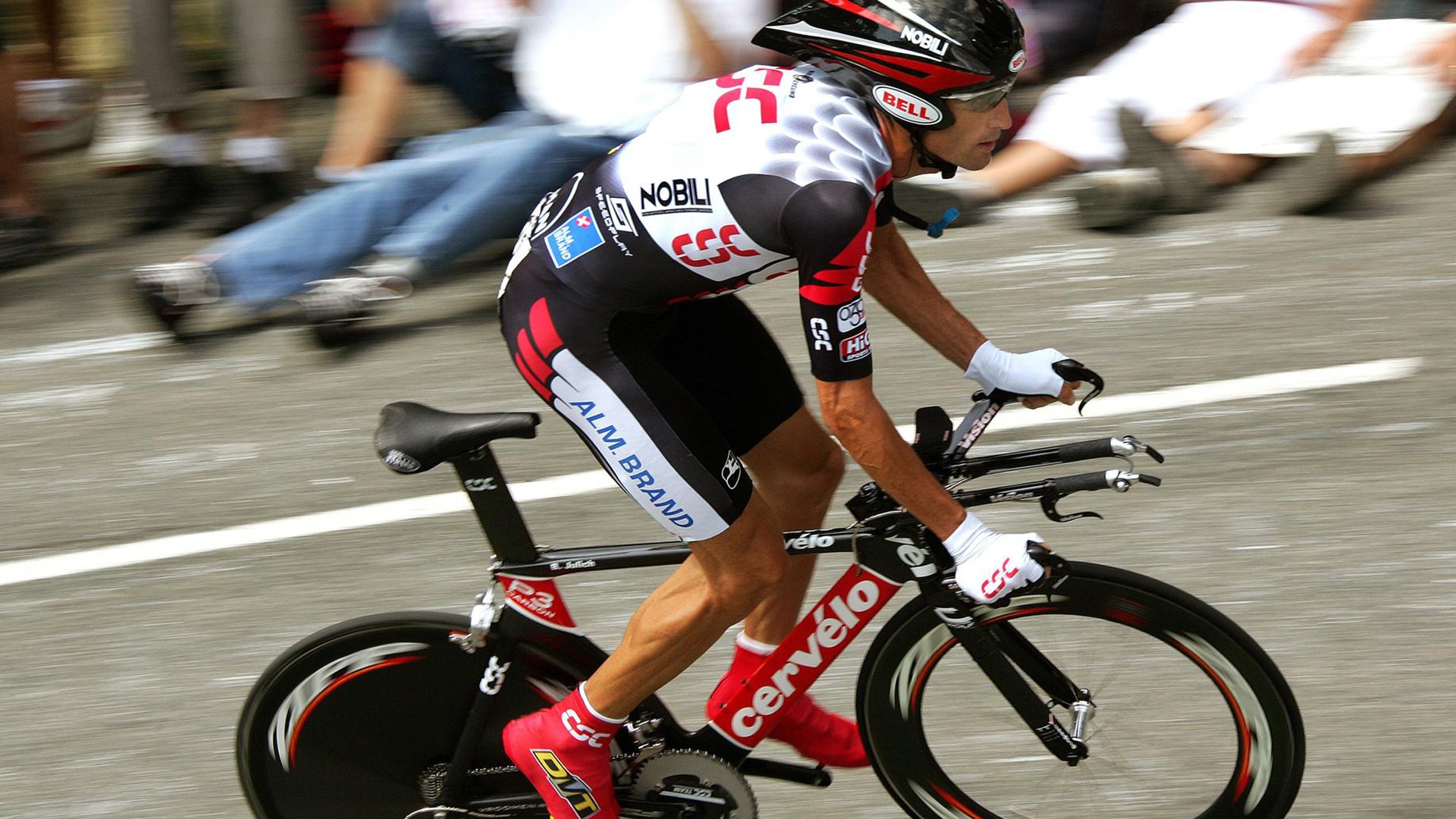 欧冠小组赛：多特锋线新星单骑闯关破门 成队史最年轻进球者